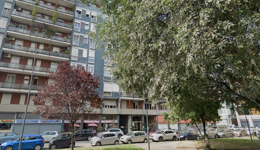 MM3 BRENTA, AMPIO 2 LOCALI arredato